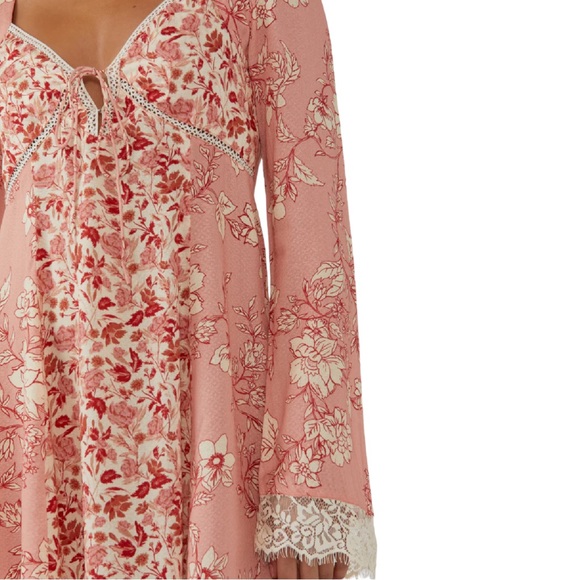 NEW Free People Odette Floral Long Sleeve Bell Sleeve Lace Tunic Multiple Sizes - Picture 7 of 11
